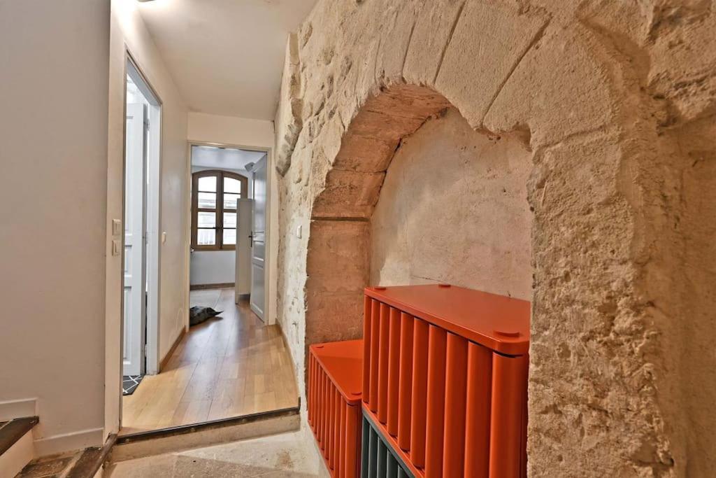 La Bulle - Parking Gratuit En Souterrain - 2 Mins Du Palais Des Papes - Clim Ac - Wifi Apartman Avignon Kültér fotó